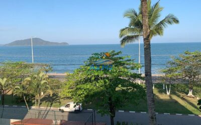 Apartamento Cobertura Frente ao Mar – 03 dormitórios, sendo 02 suítes