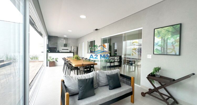 Casa aconchegante e espaçoso, com 04 dormitórios e 3 suítes – Mar verde – Caraguatatuba