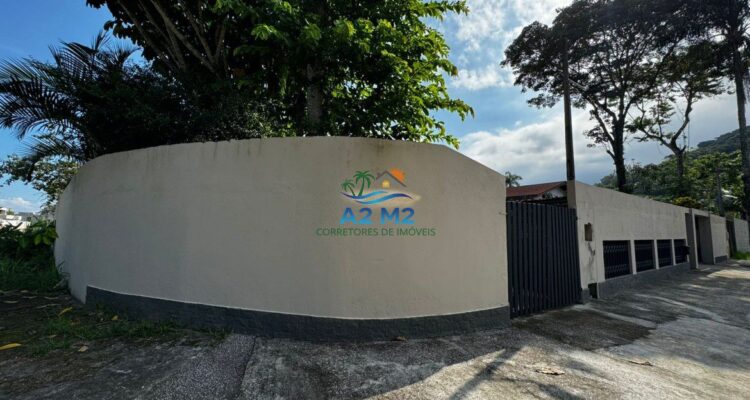 Casa Térrea 04 dorms c/ 02 suítes – área de 750 m – Caraguatatuba – SP