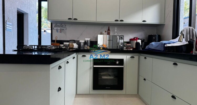 Casa Alto Padrão para Temporada – 04 Suítes – Condomínio Fechado Costa Nova