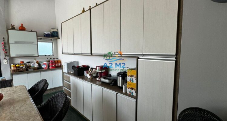 Apartamento Cobertura com vista do Mar – 03 Dormitórios sendo 01 suíte