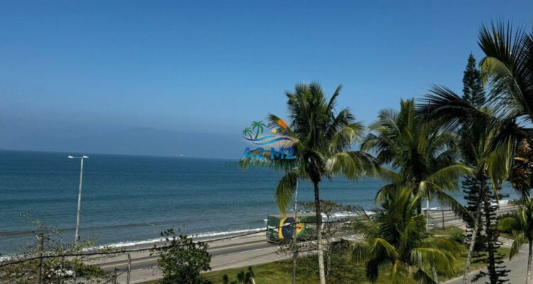Apartamento Cobertura com vista do Mar – 03 Dormitórios sendo 01 suíte