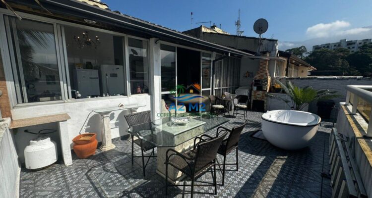 Apartamento Cobertura com vista do Mar – 03 Dormitórios sendo 01 suíte