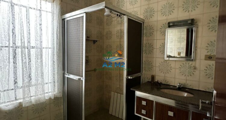 Casa Térrea com 03 Dormitórios – Poiares Rua Prudente de Moraes