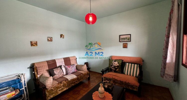 Casa Térrea com 03 Dormitórios – Poiares Rua Prudente de Moraes