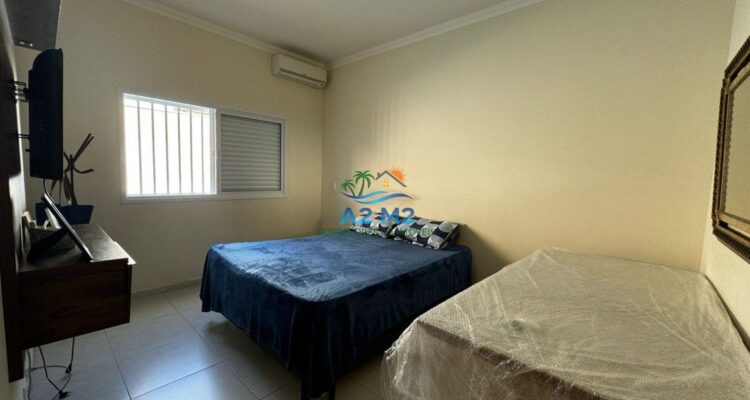 CASA TÉRREA COM 03 DORMITÓRIOS (01 SUÍTE) – 200 metros da PRAIA de MASSAGUAÇU