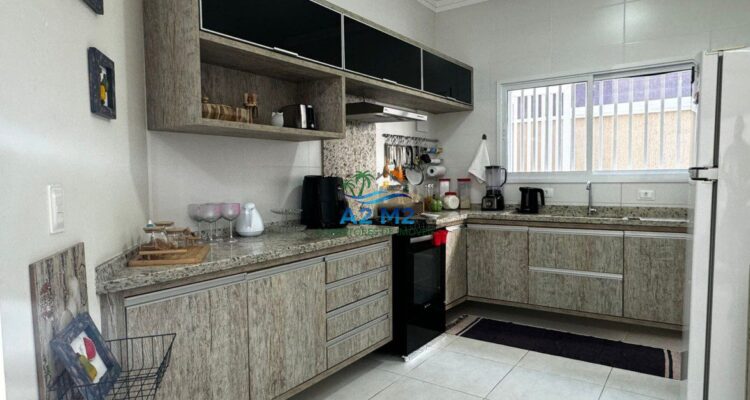 CASA TÉRREA COM 03 DORMITÓRIOS (01 SUÍTE) – 200 metros da PRAIA de MASSAGUAÇU