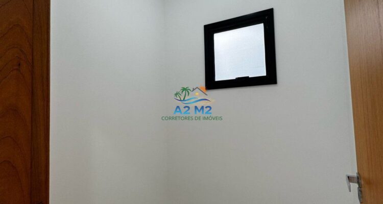 Casa com Vista do Mar – 04 dormitórios – 01 suíte – Piscina – Churrasqueira – a 50 metros da Praia