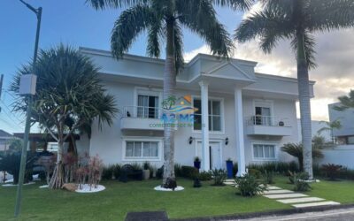 Espetacular casa de alto padrão em condomínio fechado frente à praia de Massaguaçu – Caraguatatuba (SP)