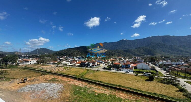 LOCAÇÃO – Apto Vista Mar, 03 dorms (01 suíte), 02 vagas, mobiliado – Piscina elevada c/ borda Infinita