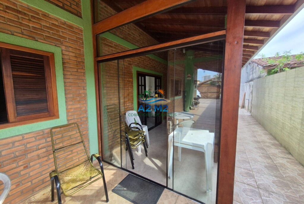 Casa Térrea à Venda – Massaguaçu, a 250 metros da praia!! 03 dormitórios sendo 01 suíte!!