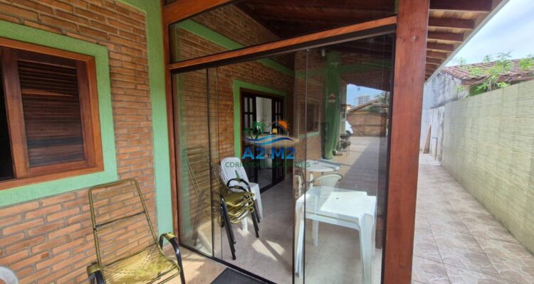 Casa Térrea à Venda – Massaguaçu, a 250 metros da praia!! 03 dormitórios sendo 01 suíte!!