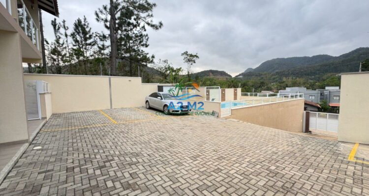 Sobrado em Condomínio Fechado 02 Dormitórios – Bairro Capricórnio II