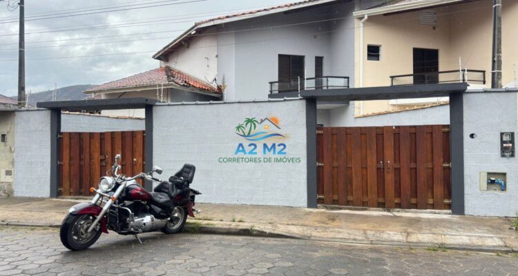 Excelente Casa para Locação – Quintal, Espaço Gourmet e Vaga para 2 carros