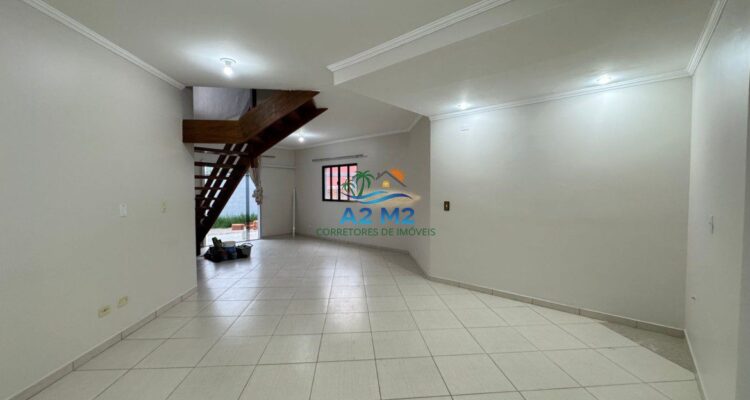 Excelente Casa para Locação – Quintal, Espaço Gourmet e Vaga para 2 carros