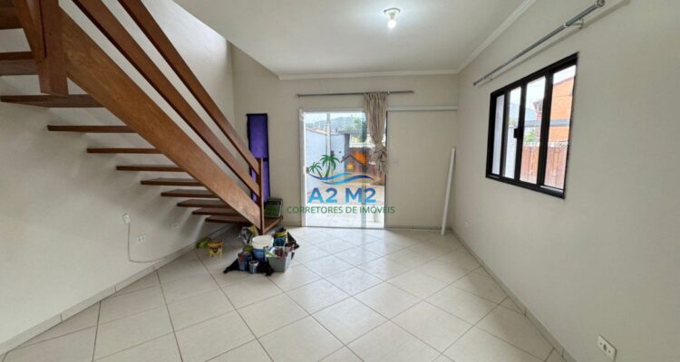 Excelente Casa para Locação – Quintal, Espaço Gourmet e Vaga para 2 carros