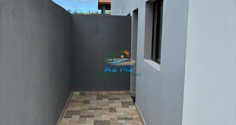 Imóvel novo com 01 Dormitório, 40m² e um quintal ENORME