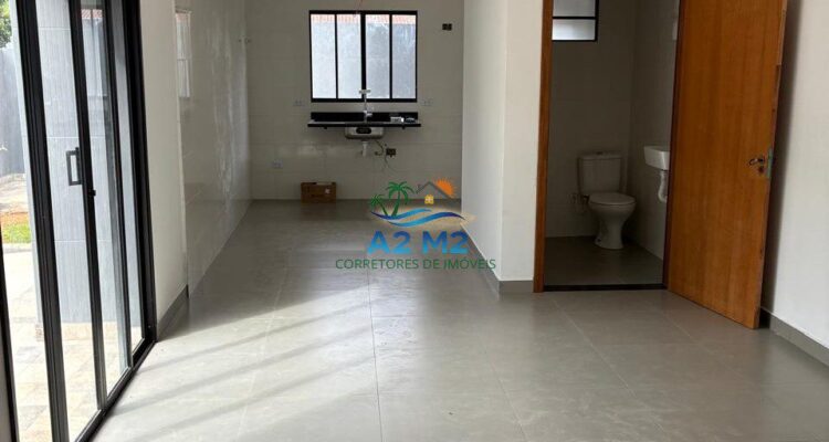 Imóvel novo com 01 Dormitório, 40m² e um quintal ENORME