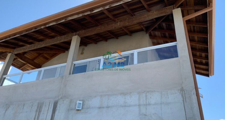 Sobrado a Venda a 300 metros da praia de Massaguaçu