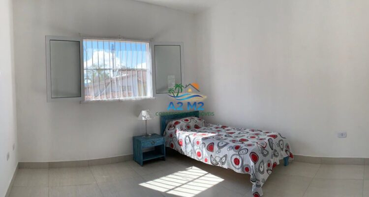 Sobrado a Venda a 300 metros da praia de Massaguaçu