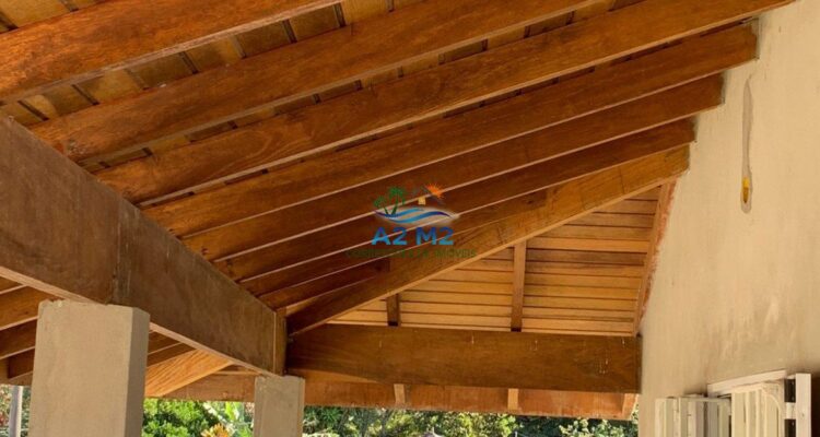 Sobrado a Venda a 300 metros da praia de Massaguaçu