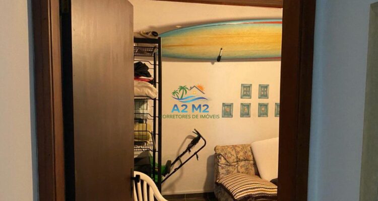 Casa espaçosa com 3 quartos, 2 salas, 2 banheiros, 6 vagas – Caraguatatuba