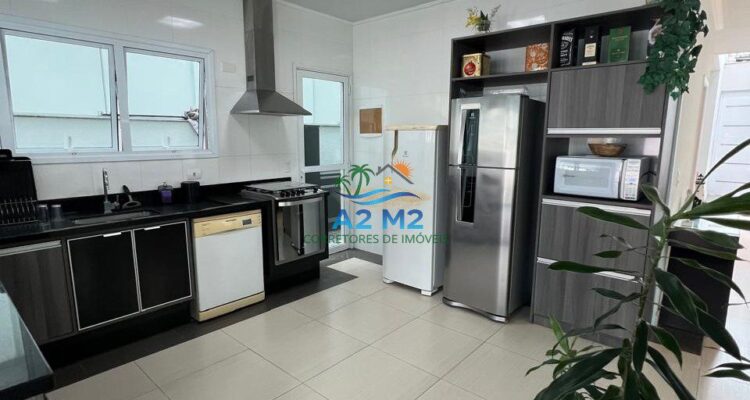 Casa de Alto Padrão – 4 Suítes – Condomínio Costa Nova, Praia do Massaguaçu, Caraguatatuba (Litoral Norte SP)