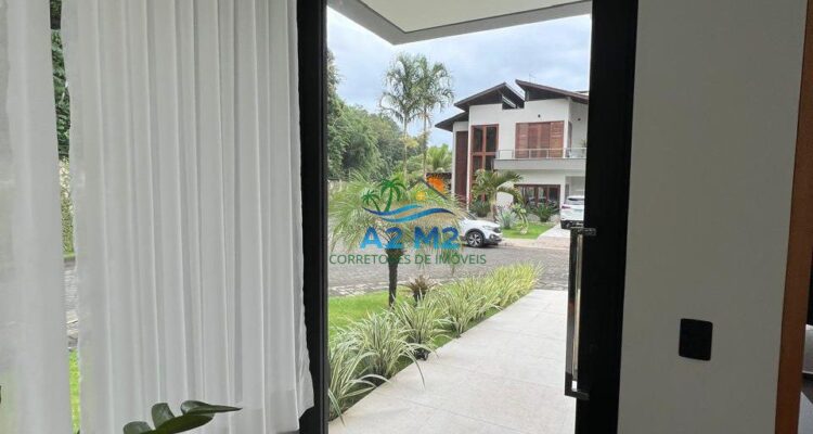 Casa de Alto Padrão – 4 Suítes – Condomínio Costa Nova, Praia do Massaguaçu, Caraguatatuba (Litoral Norte SP)